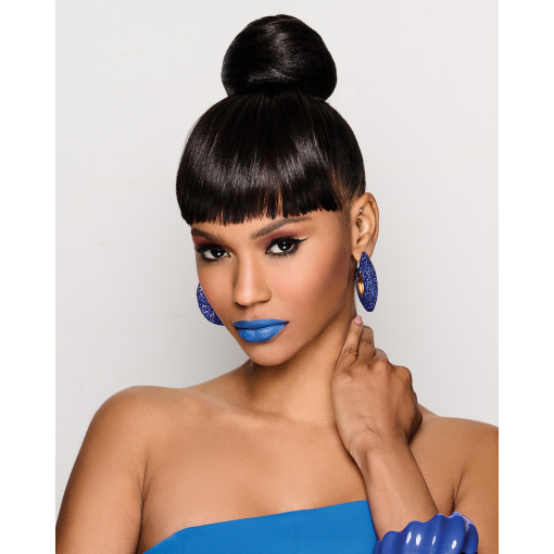 Sleek Style Bun And Bang - Image 7